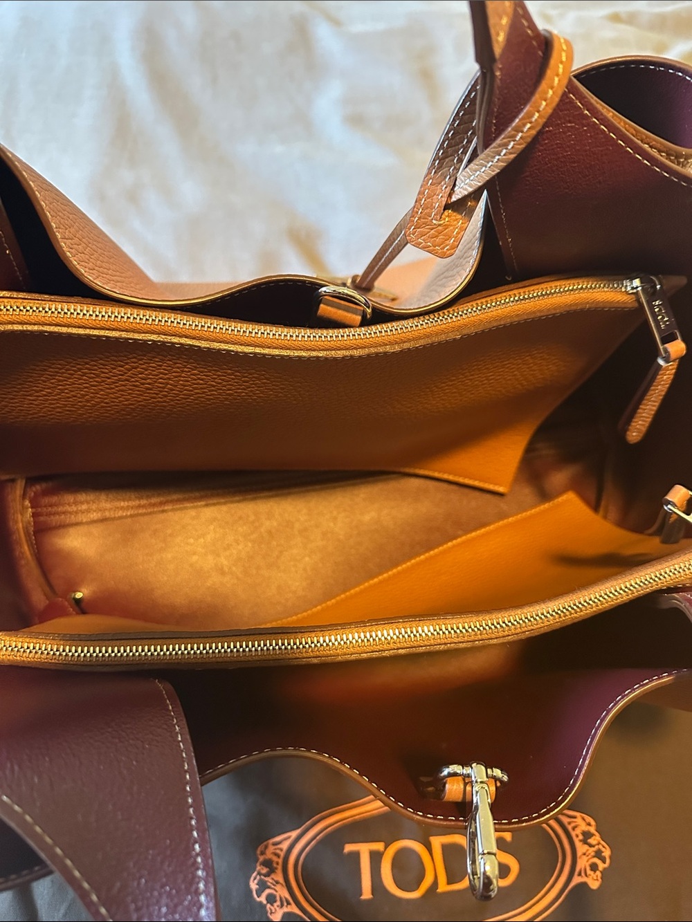 Tod's Tan & Brown Leather Tote Medium - Brown and Burgandy - Picture 6 of 14
